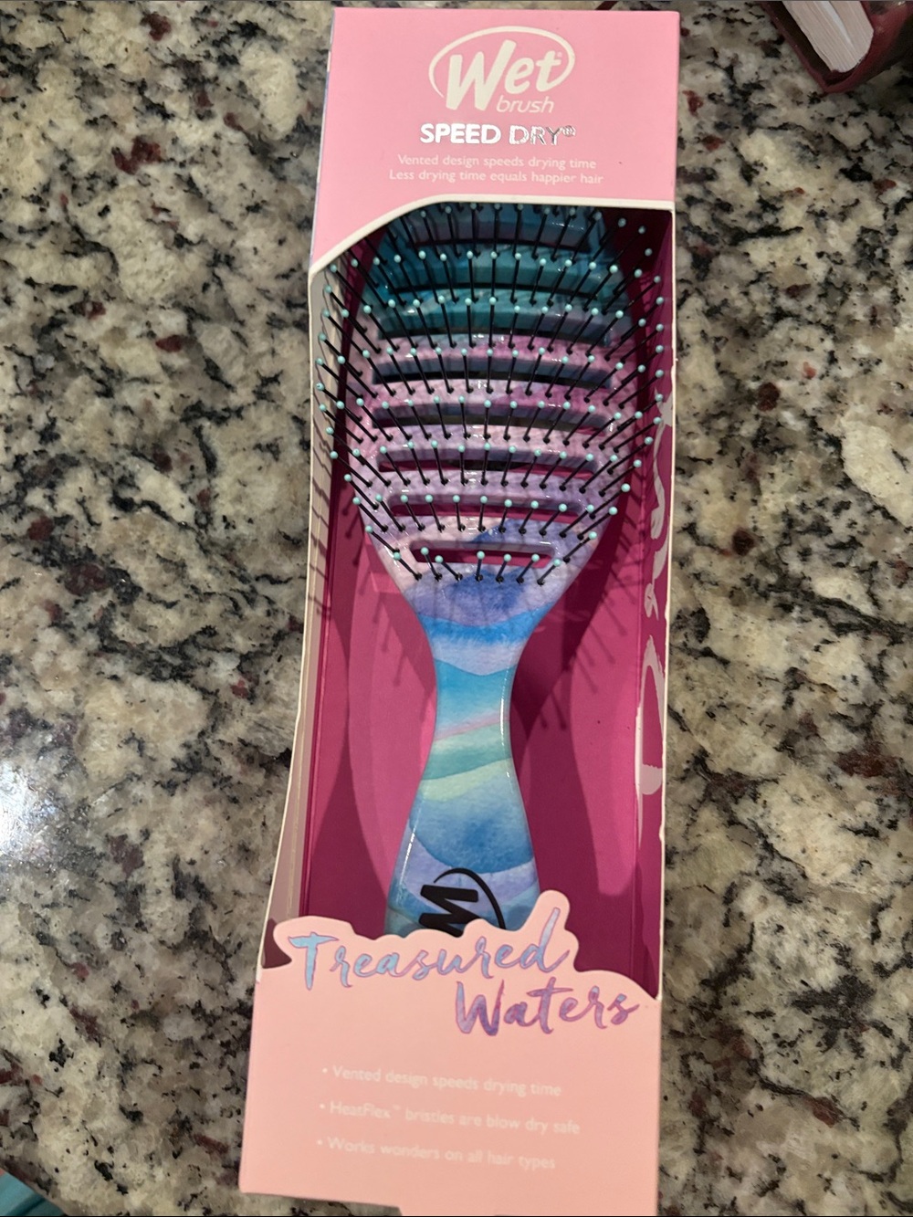 FREE in bundle NWTWet Brush Speed Dry Treasured Waters Detangler - Blue Gradient